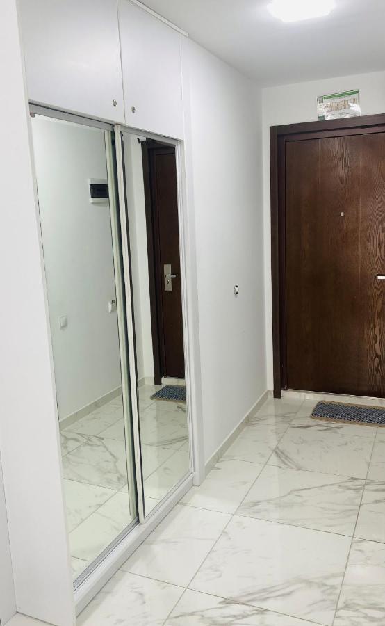 Sea View Studio Apartment In Orbi Residence Batumi Exterior foto